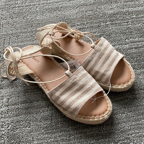 Old Navy Strappy Espadrilles Flat Sandals - Picture 3 of 8